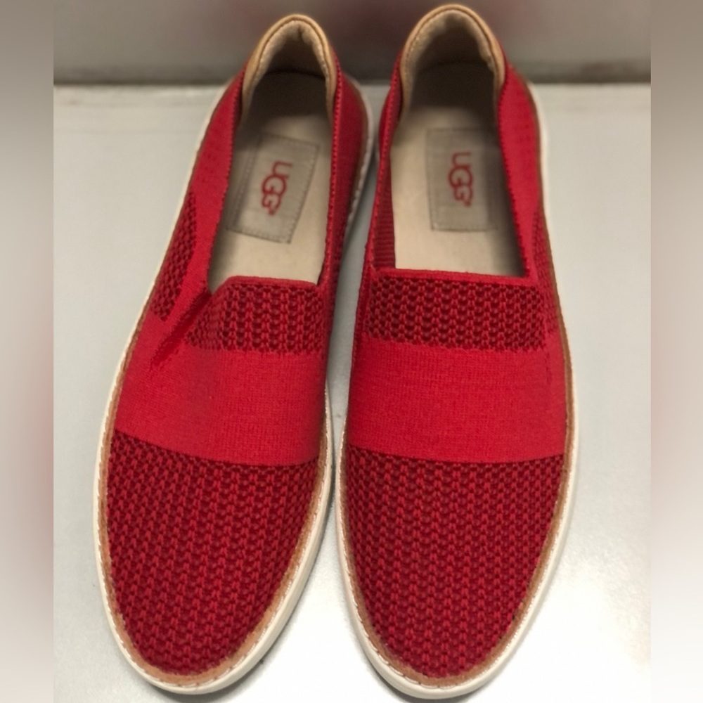 Ugg Sammy red Sneaker 7.5